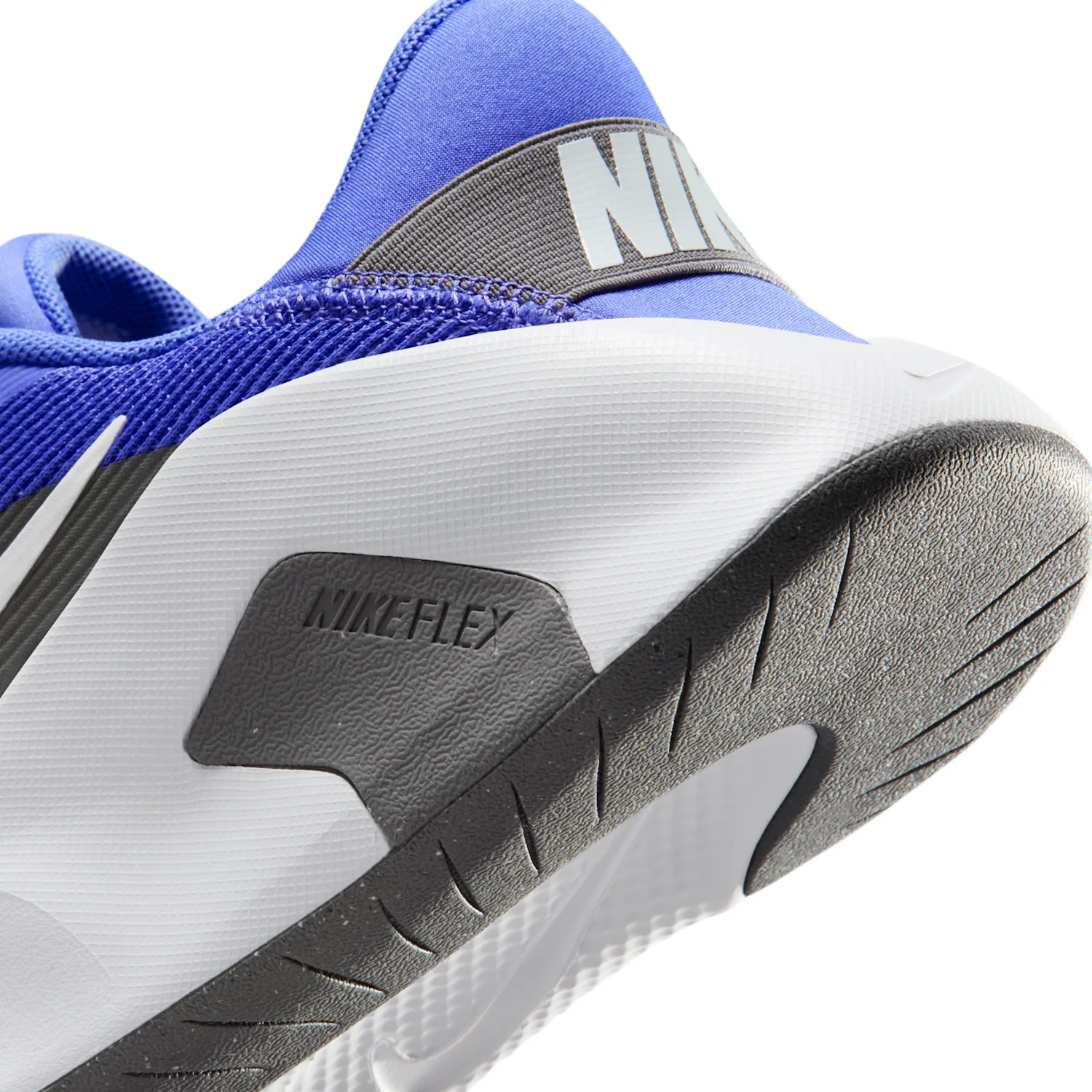 Nike Flex Train image 8