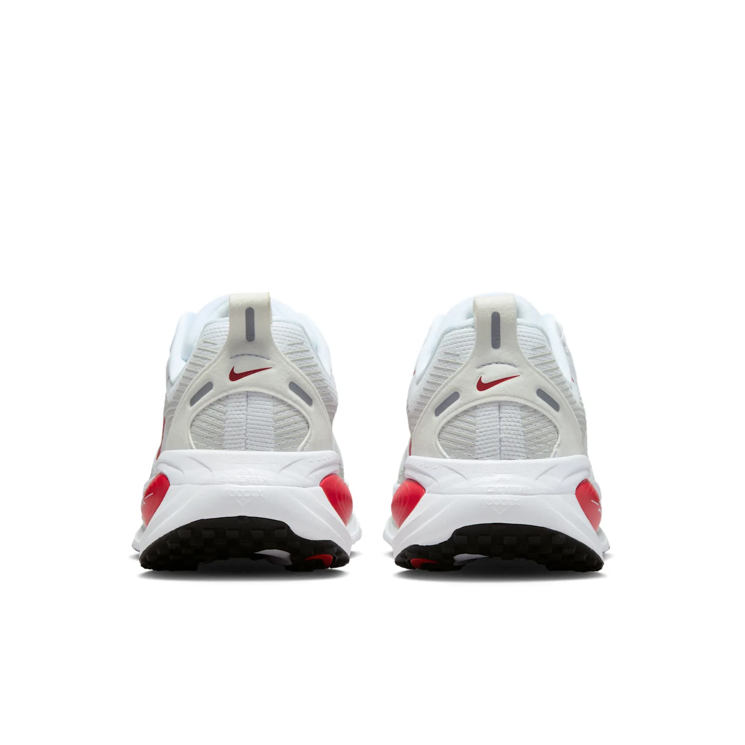 Nike Vomero 18 image 6