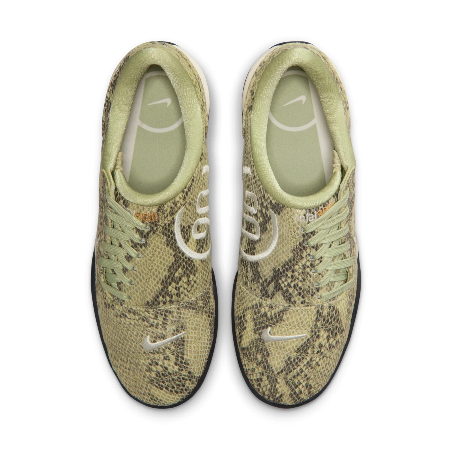 Nike Total 90 SE image 4