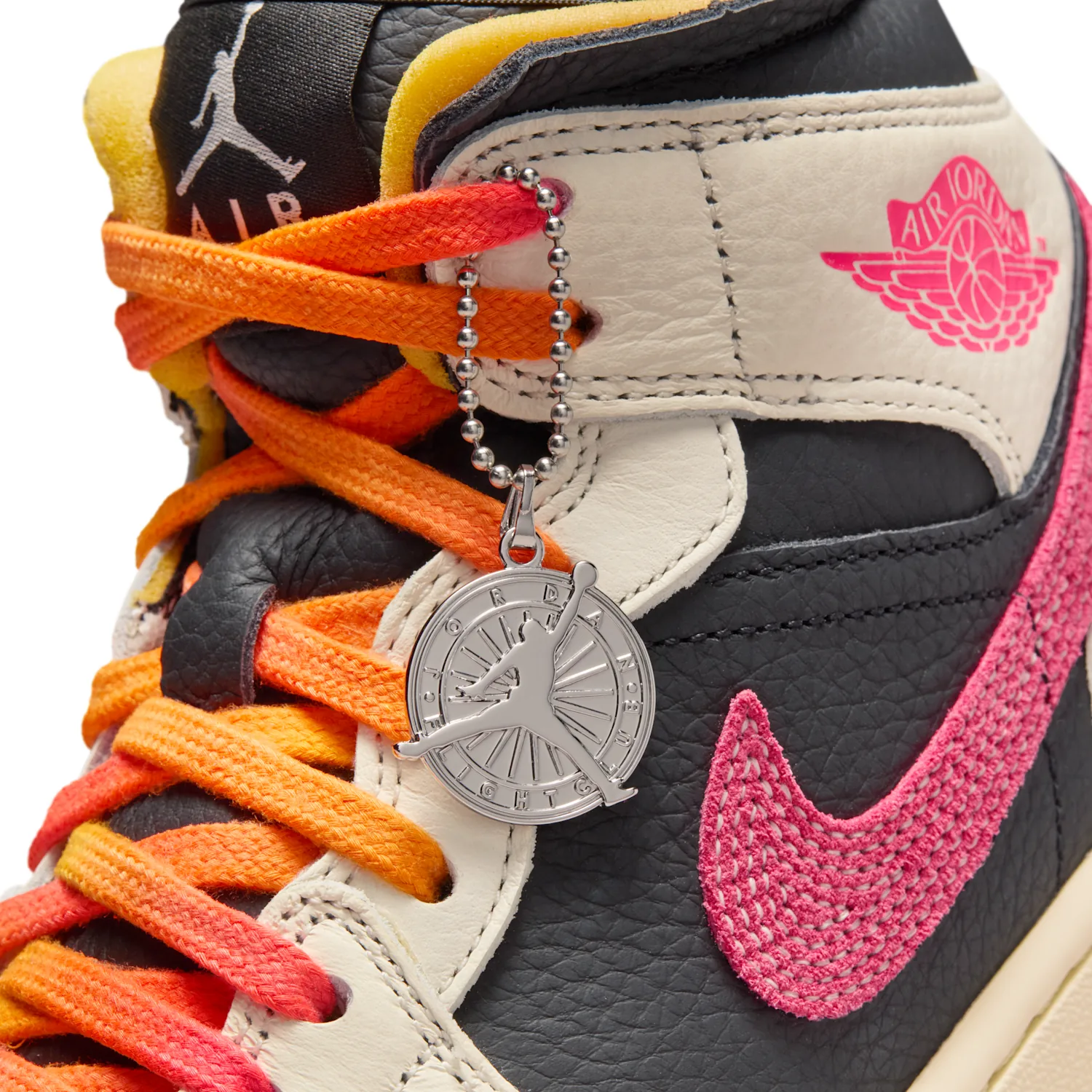 Air Jordan 1 Mid SE Edge image 10