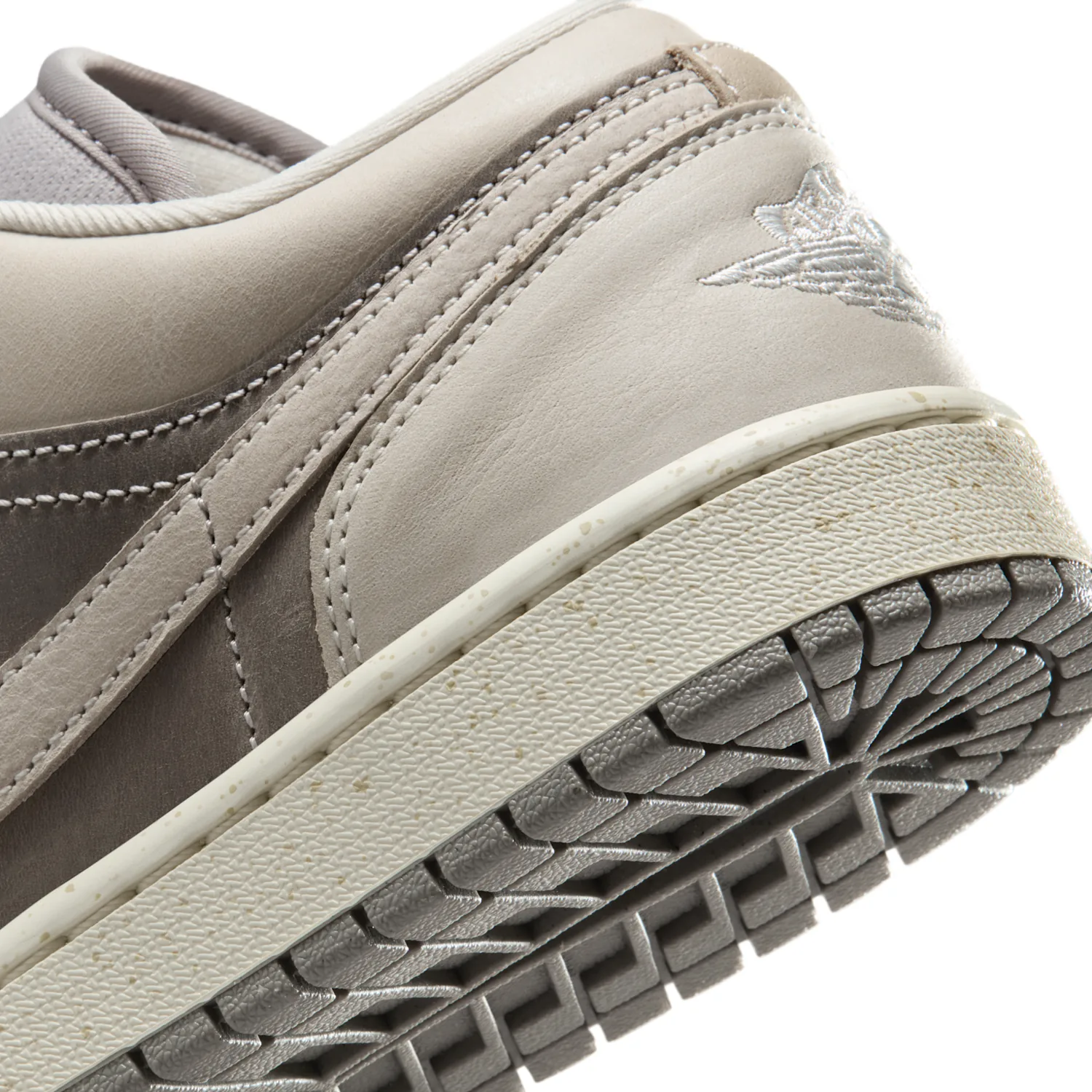 Air Jordan 1 Low SE image 8