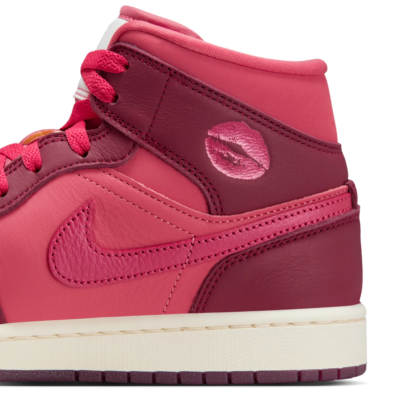 Air Jordan 1 Mid SE image 2