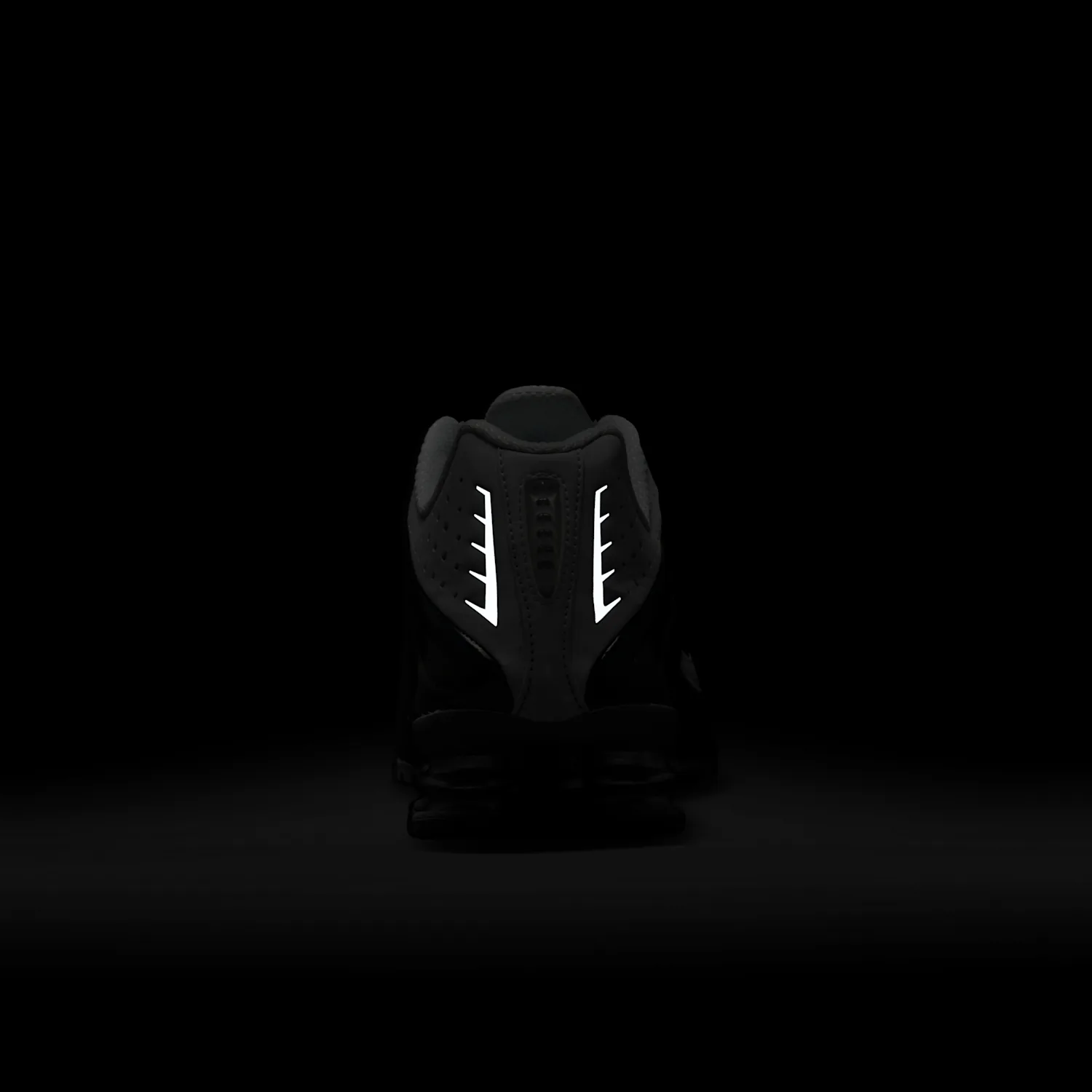 Nike Shox R4 image 2
