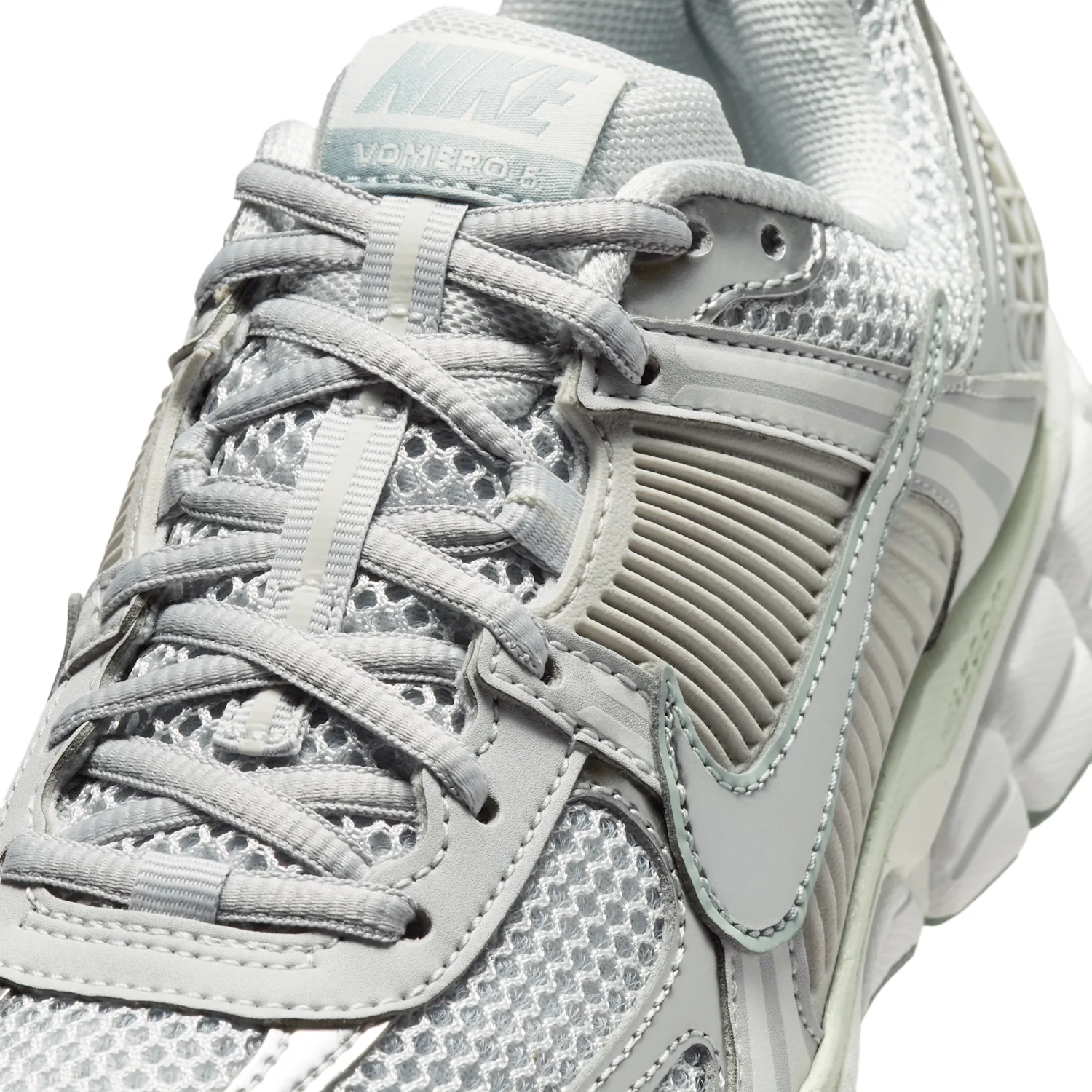 Nike Zoom Vomero 5 image 7