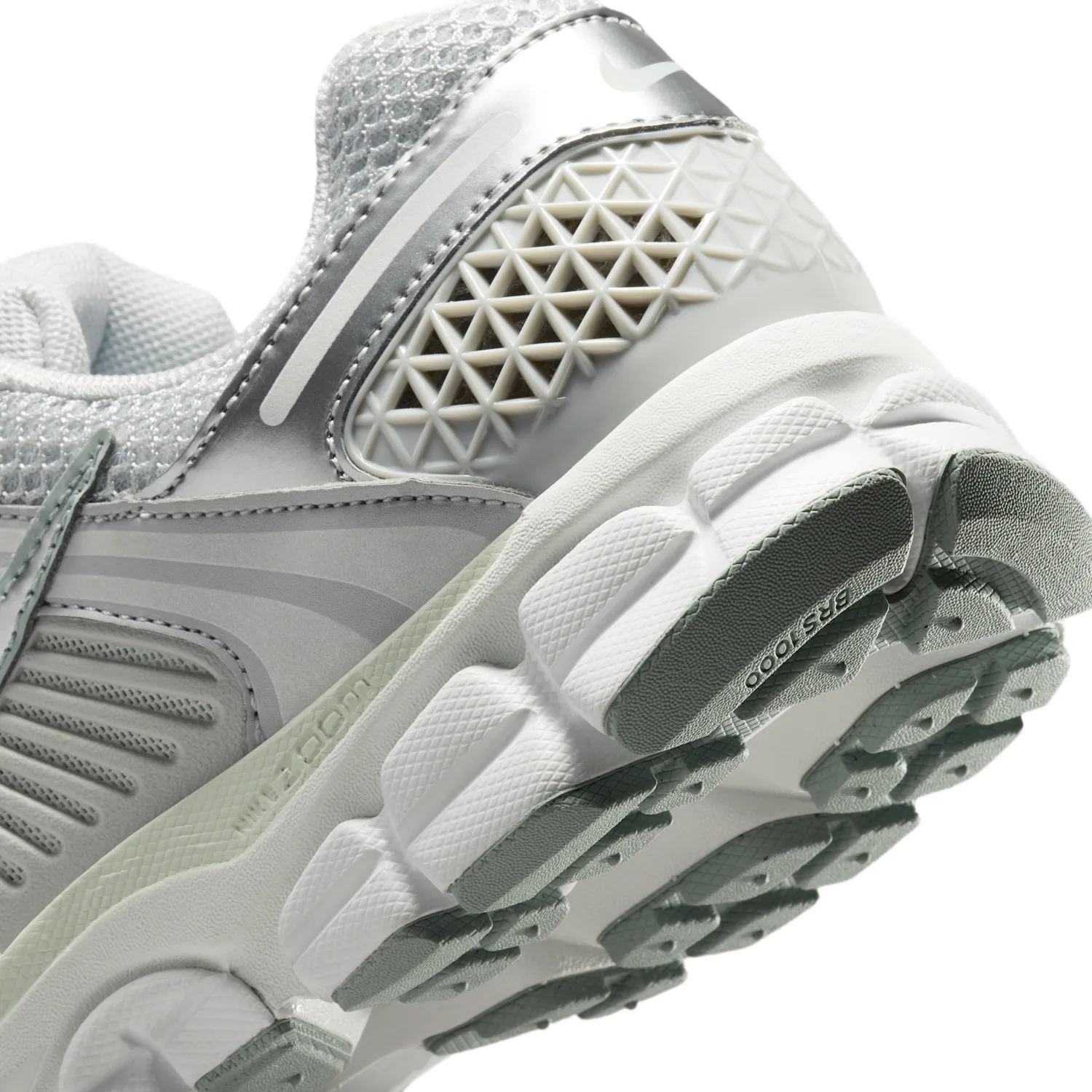 Nike Zoom Vomero 5 image 8