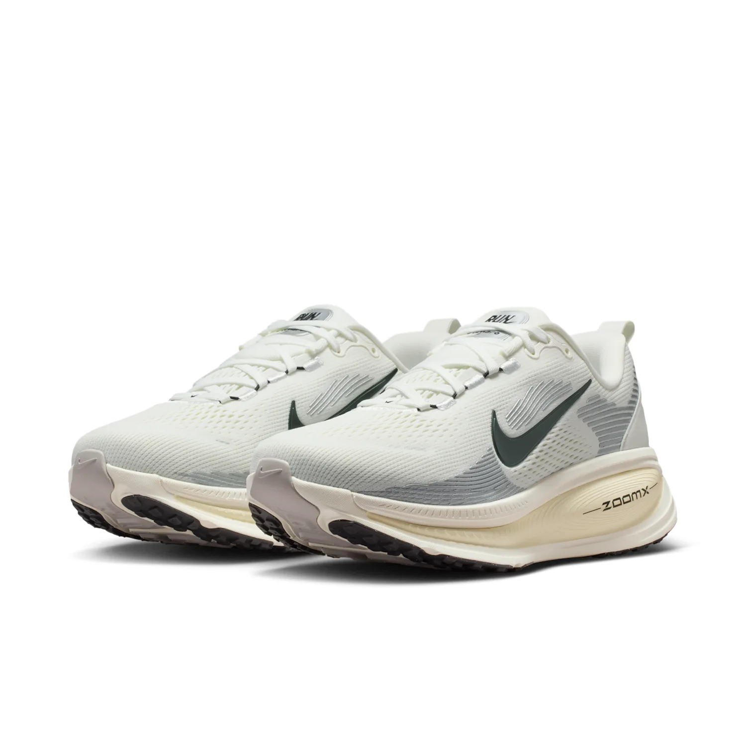 Nike Vomero 18 image 5