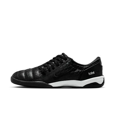 Nike Total 90