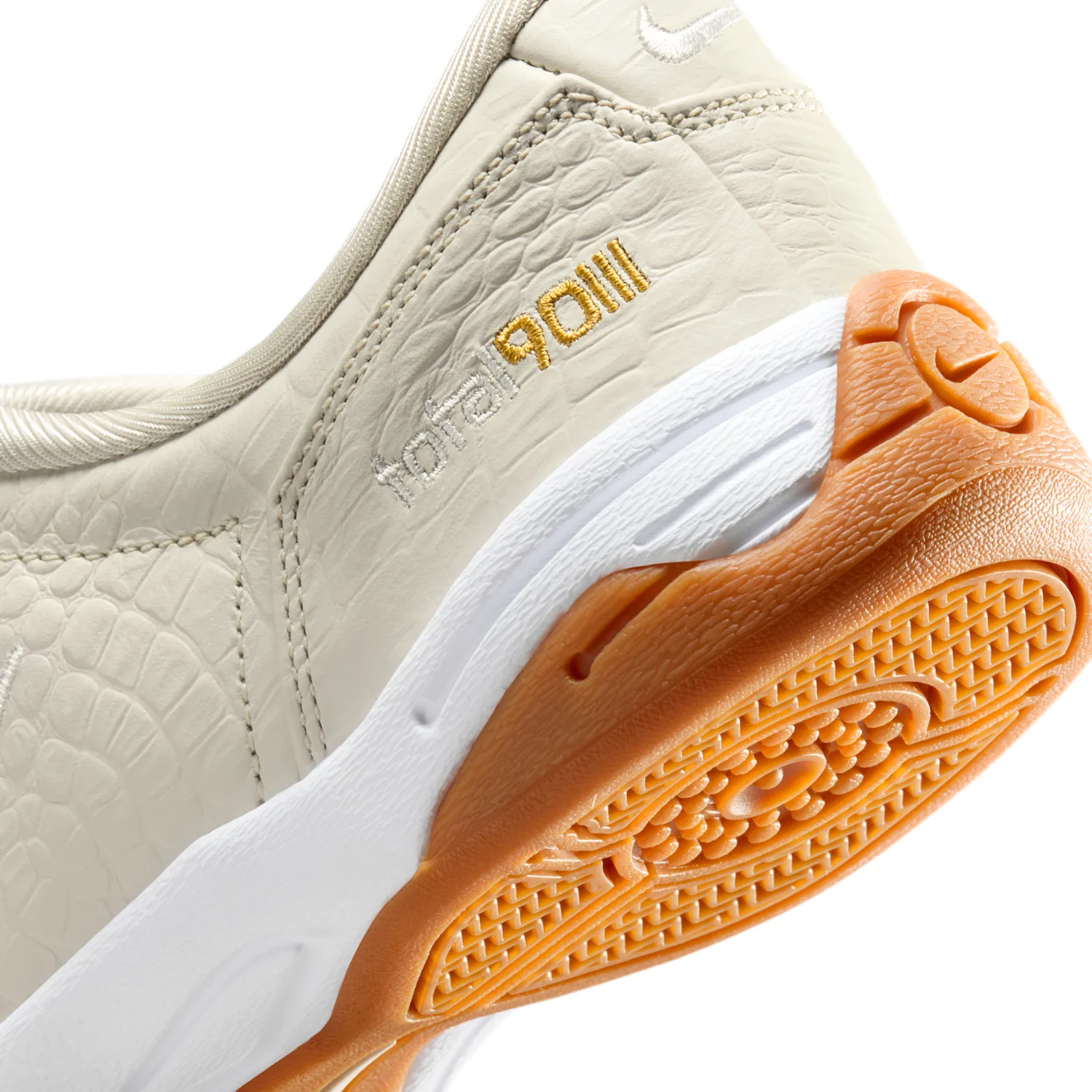 Nike Total 90 image 8