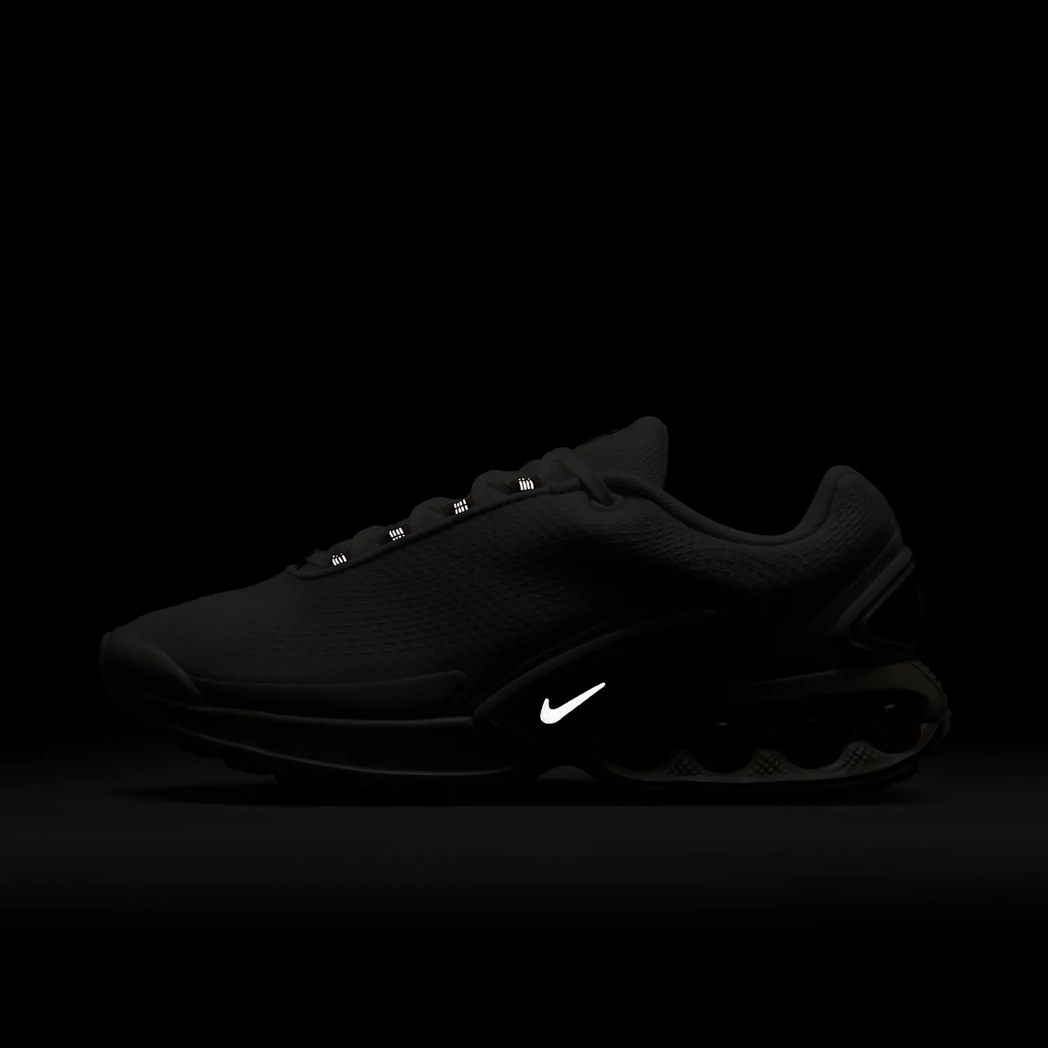 Nike Air Max Dn Tech image 2
