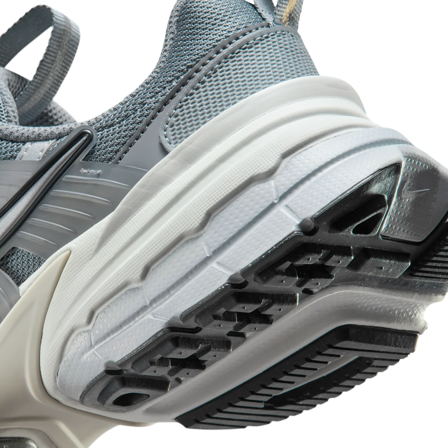 Nike V2K Run image 8