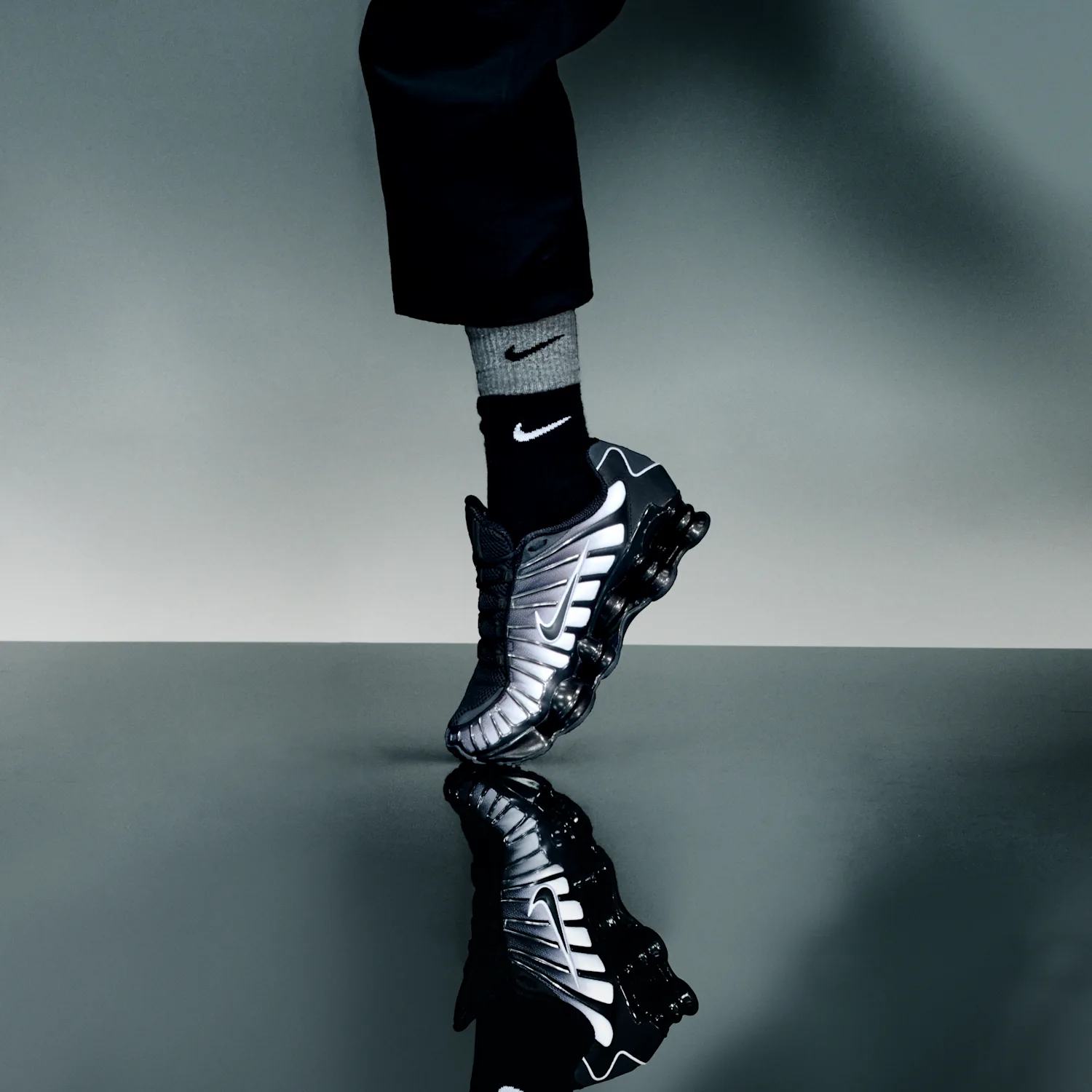 Nike Shox TL Fade image 2