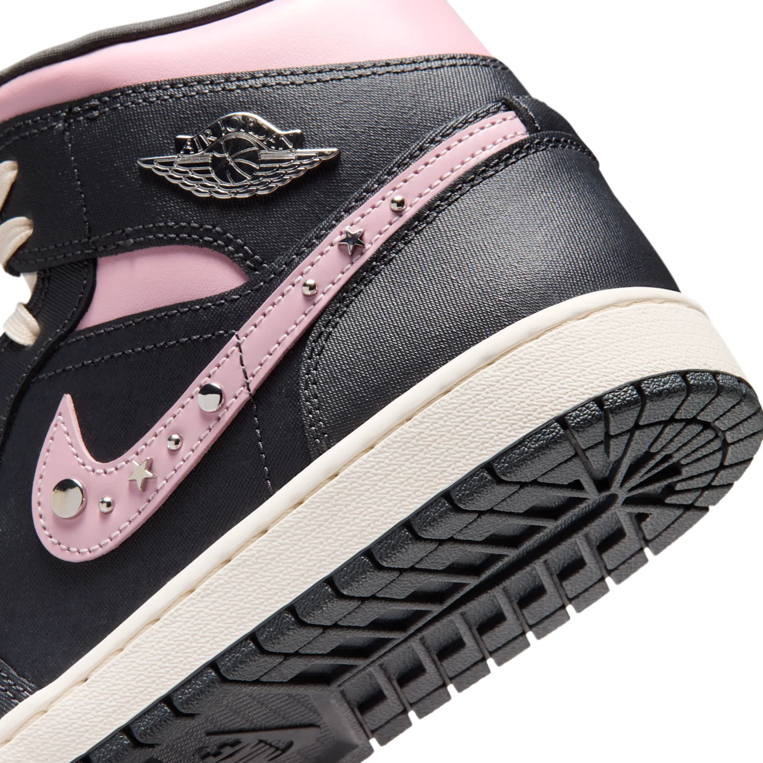 Air Jordan 1 Mid SE image 8