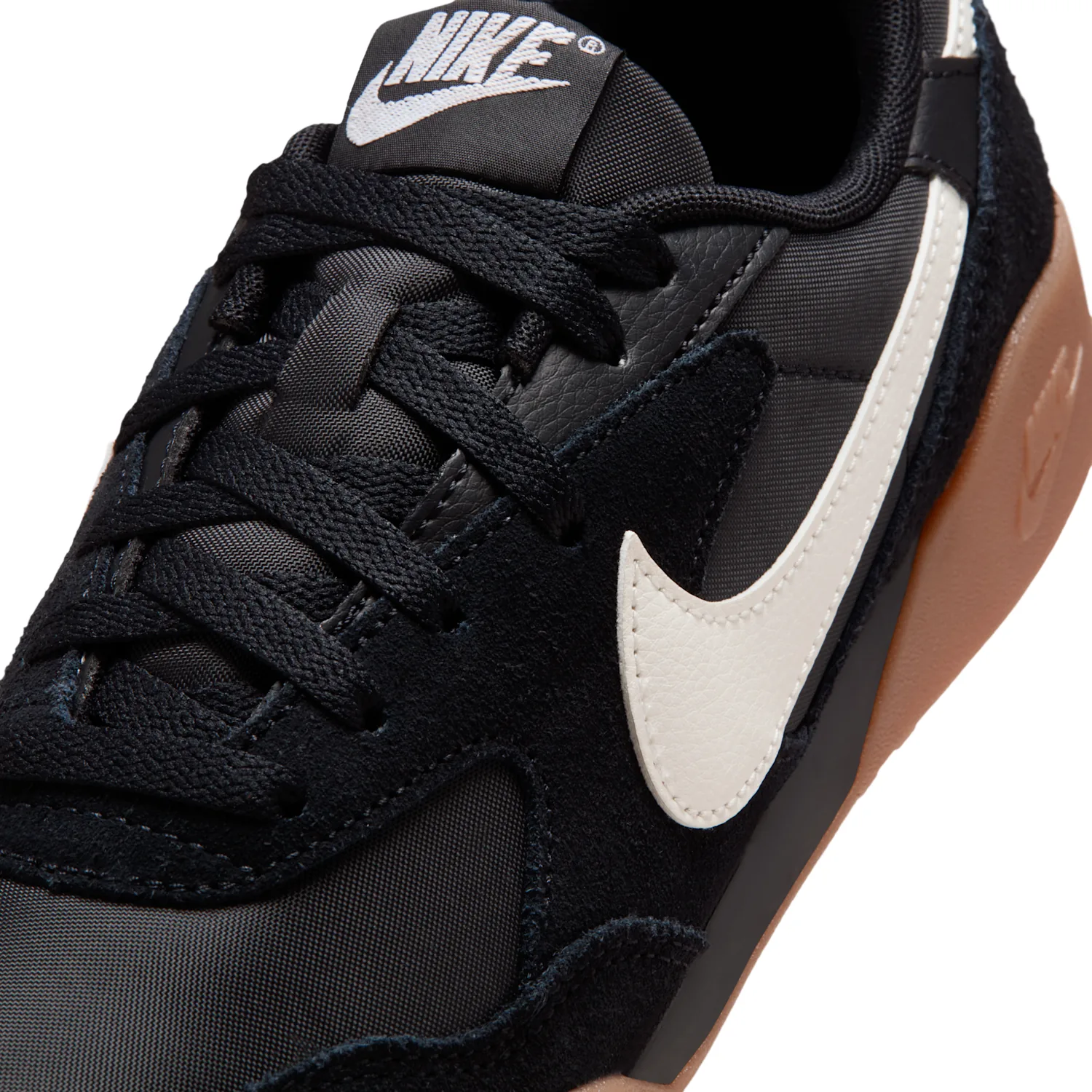 Nike Terra Manta Suede image 7