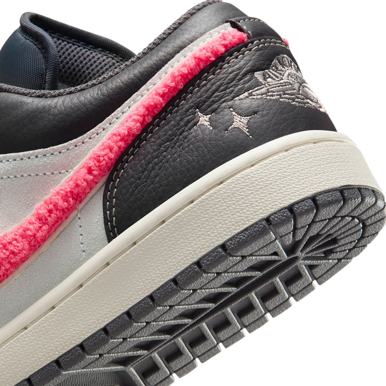 Air Jordan 1 Low image 8