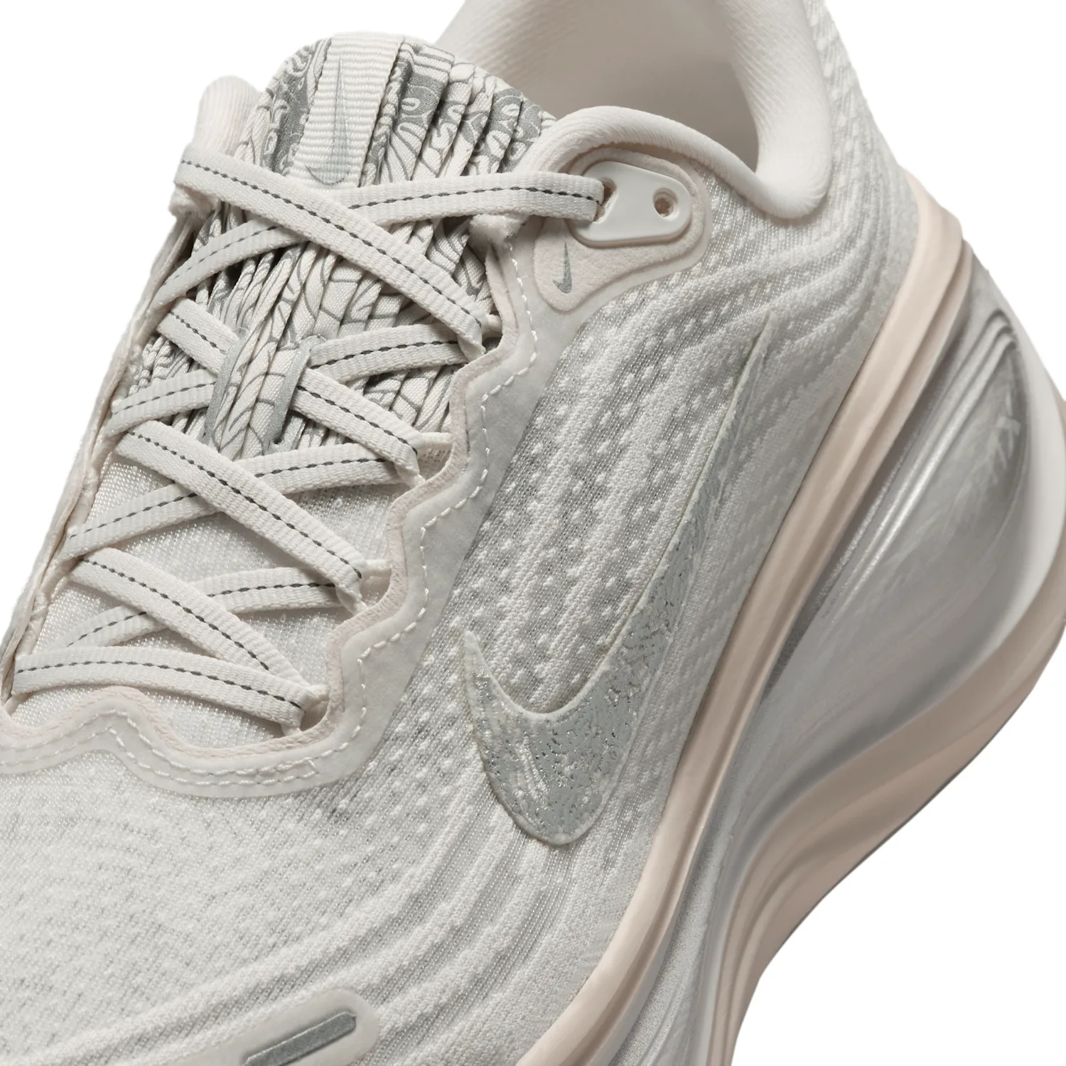 Nike Vomero Plus SE image 7