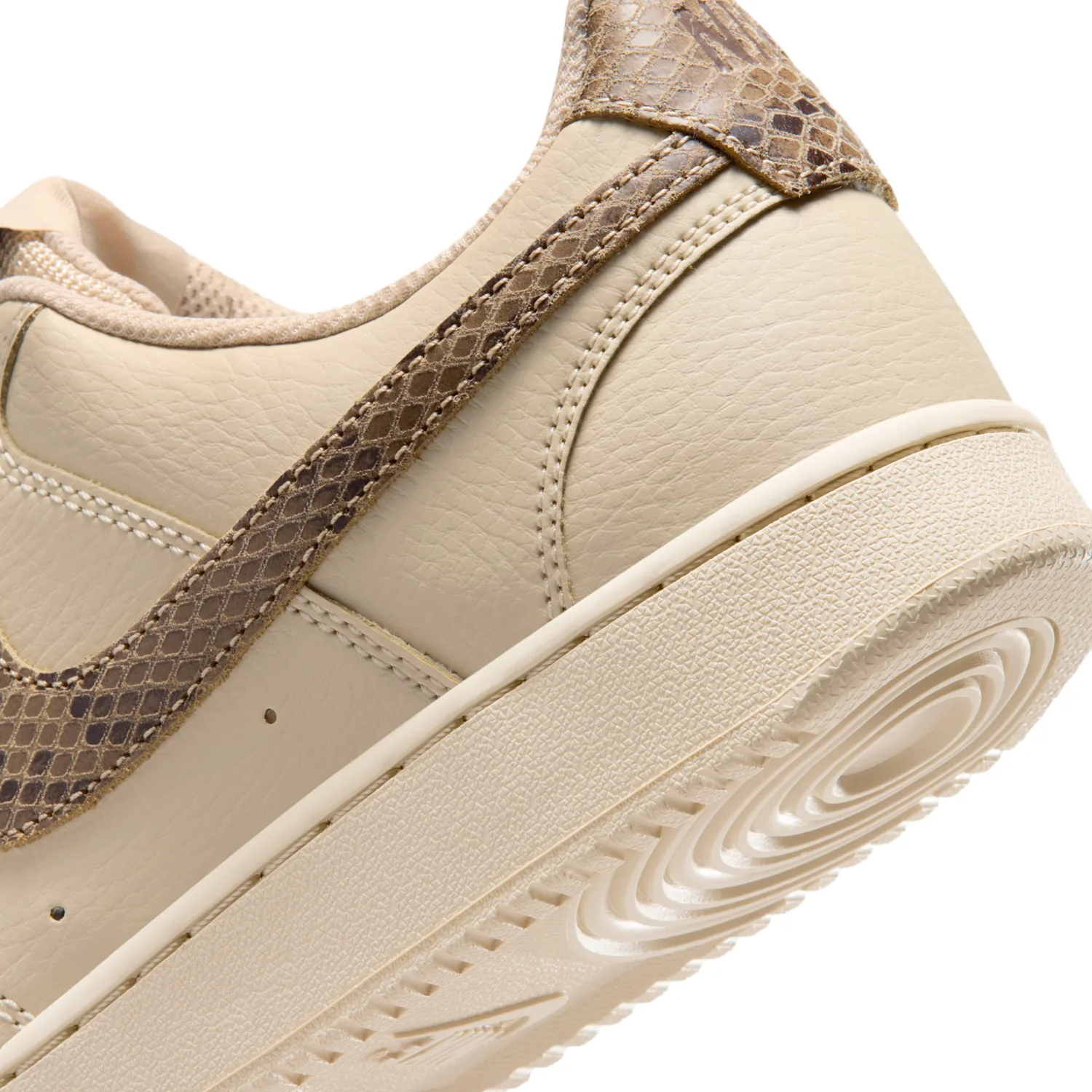 Nike Court Vision Low Premium image 8