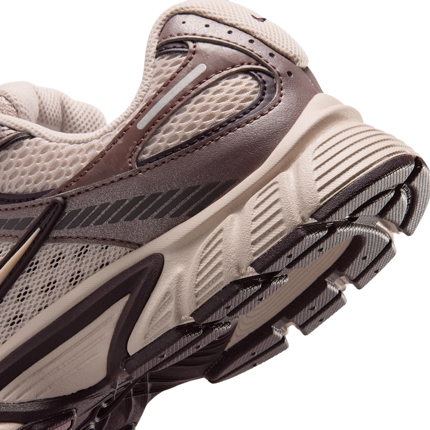 Nike V5 RNR SE image 8