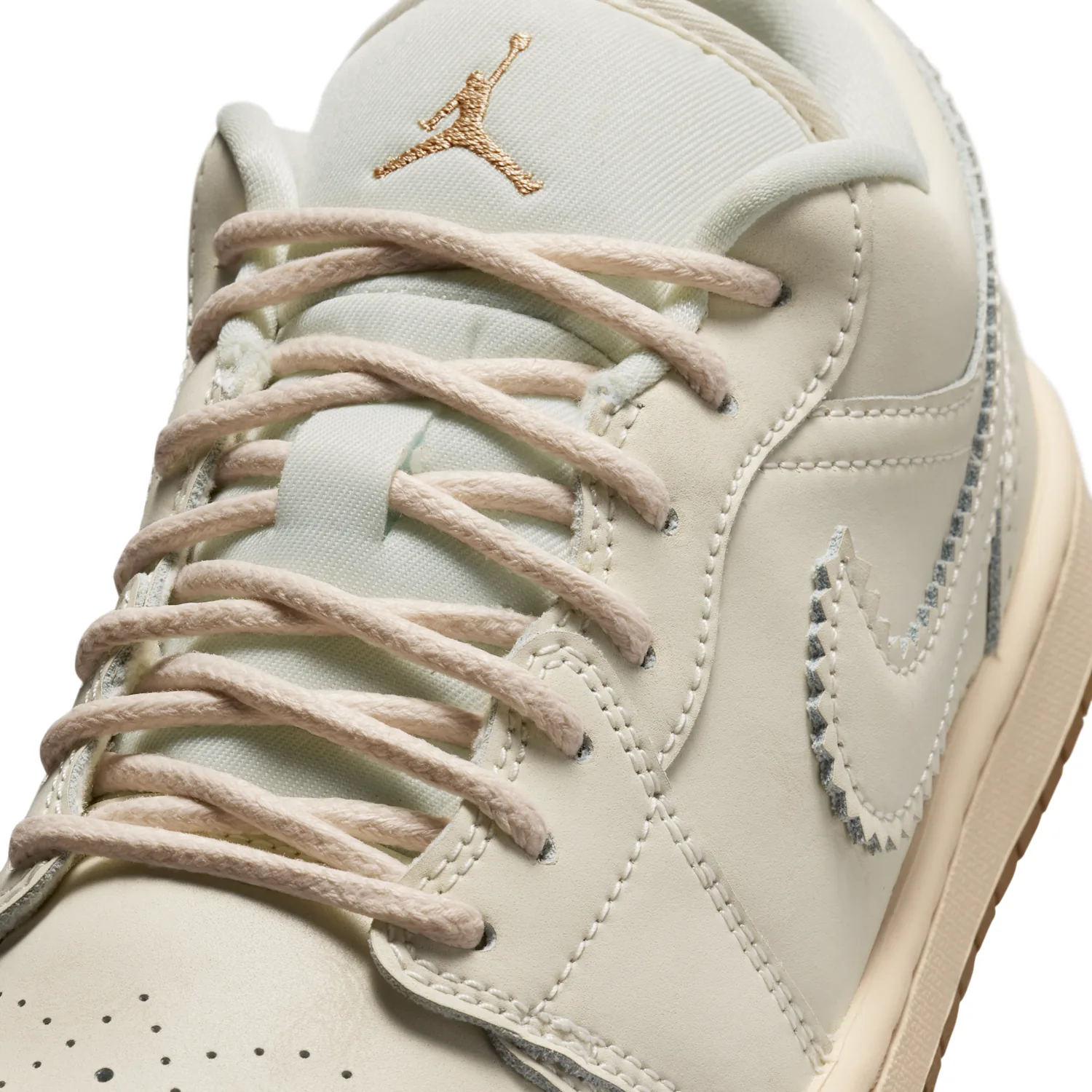 Air Jordan 1 Low SE image 7