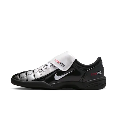 Nike Total 90 SE