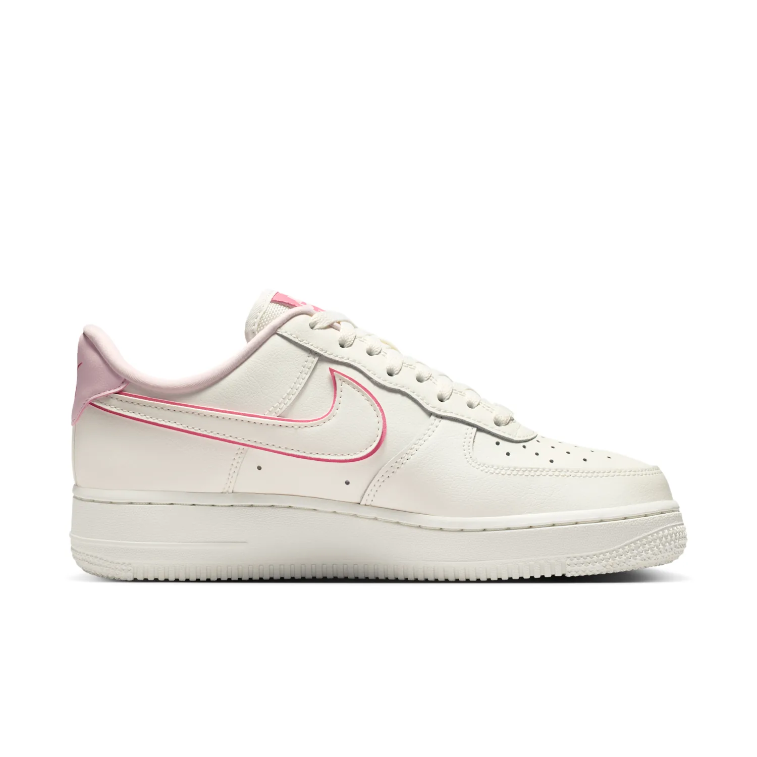 Nike Air Force 1 '07 Essential image 3