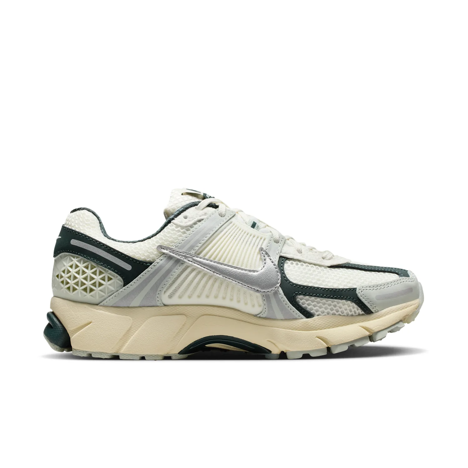 Nike Zoom Vomero 5 image 3