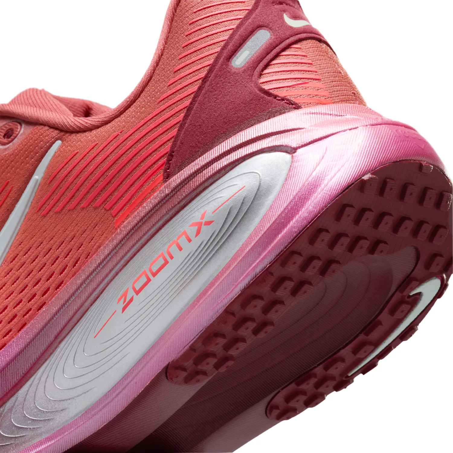 Nike Vomero 18 SE image 8