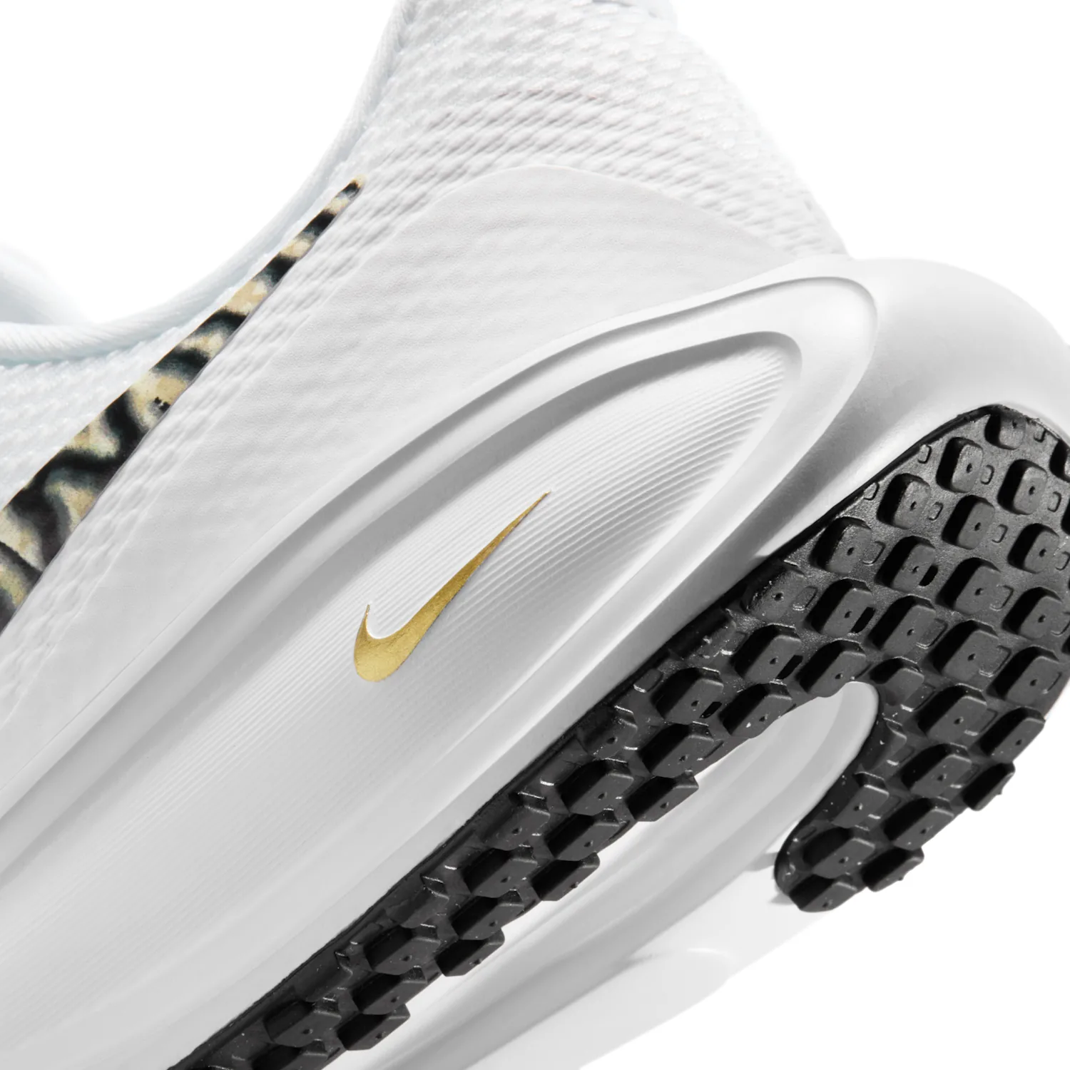 Nike Revolution 8 image 8