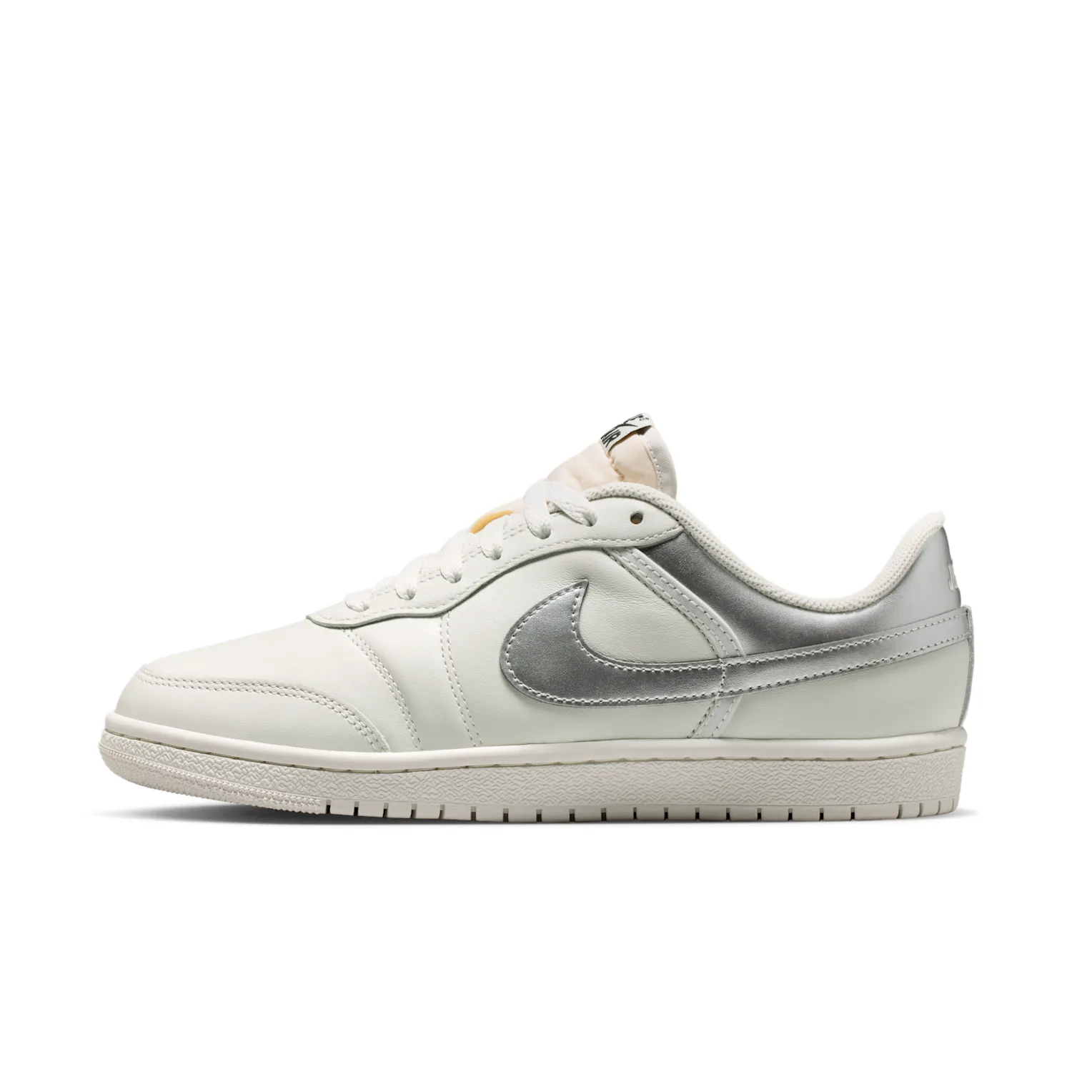 Air Jordan Skyline Low