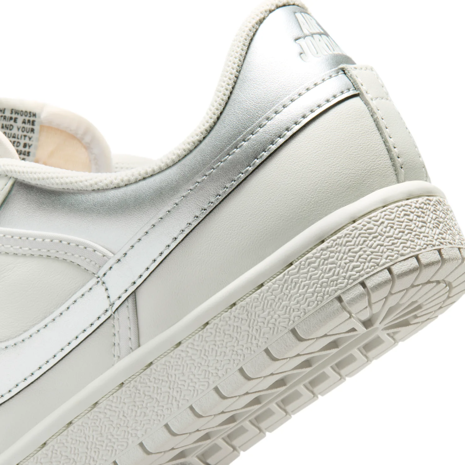 Air Jordan Skyline Low image 8