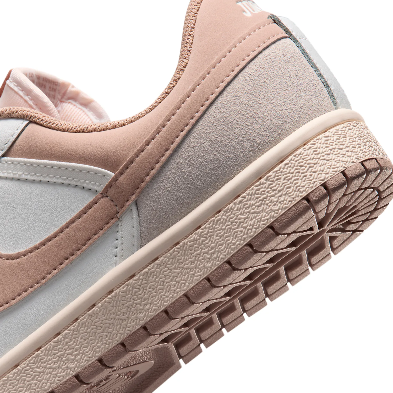 Air Jordan Skyline Low image 8