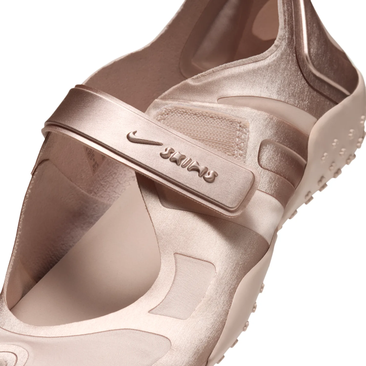 NikeSKIMS Rift Satin image 11