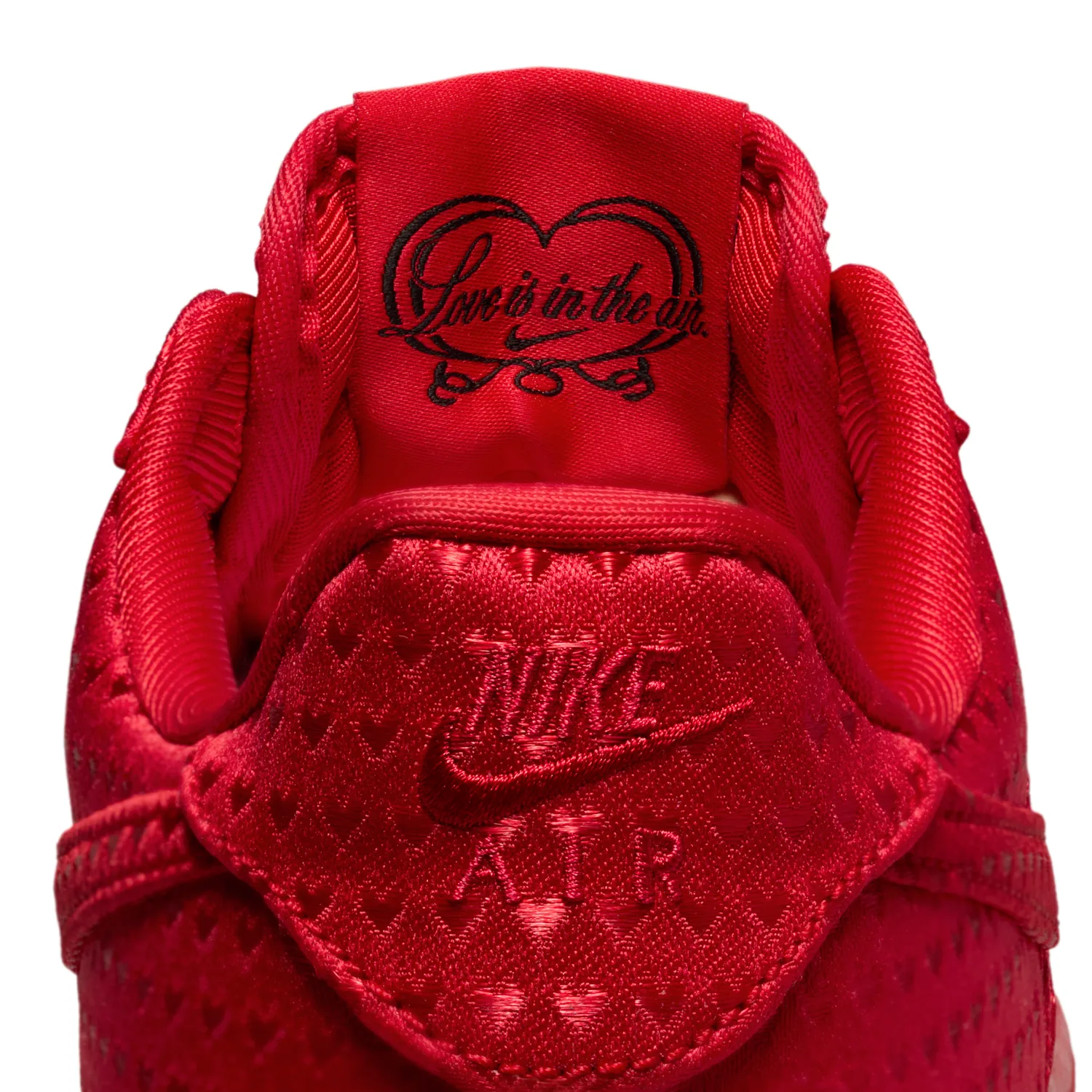 Air Force 1 '07 SE "Valentine's Day" image 10