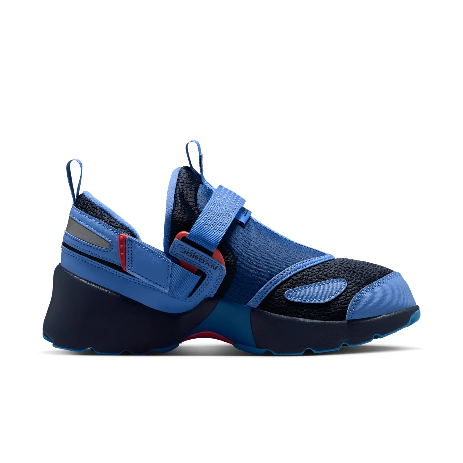 Jordan Trunner LX image 3