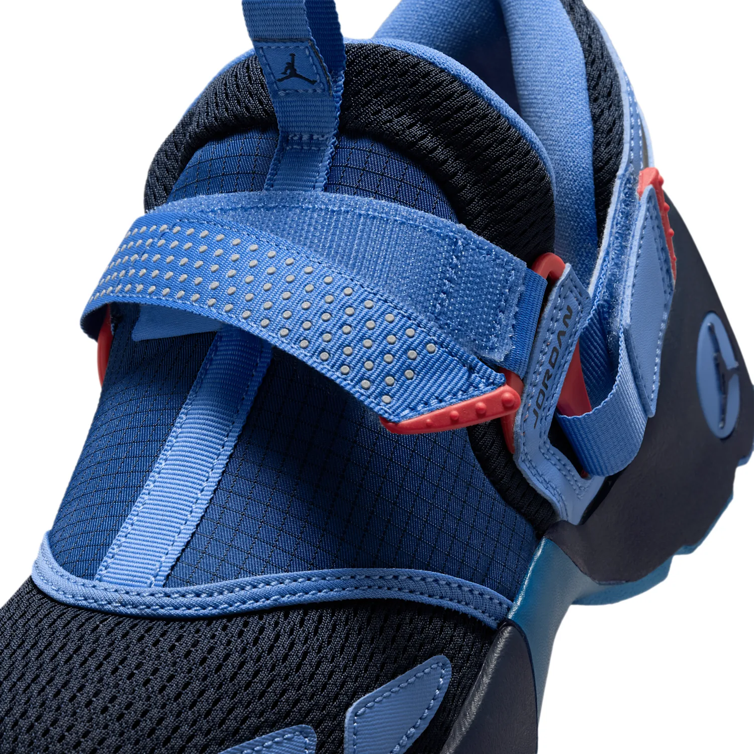 Jordan Trunner LX image 7