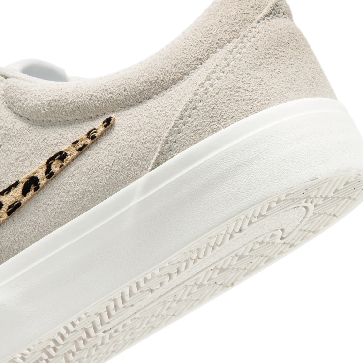 Nike Charge Suede SE image 8