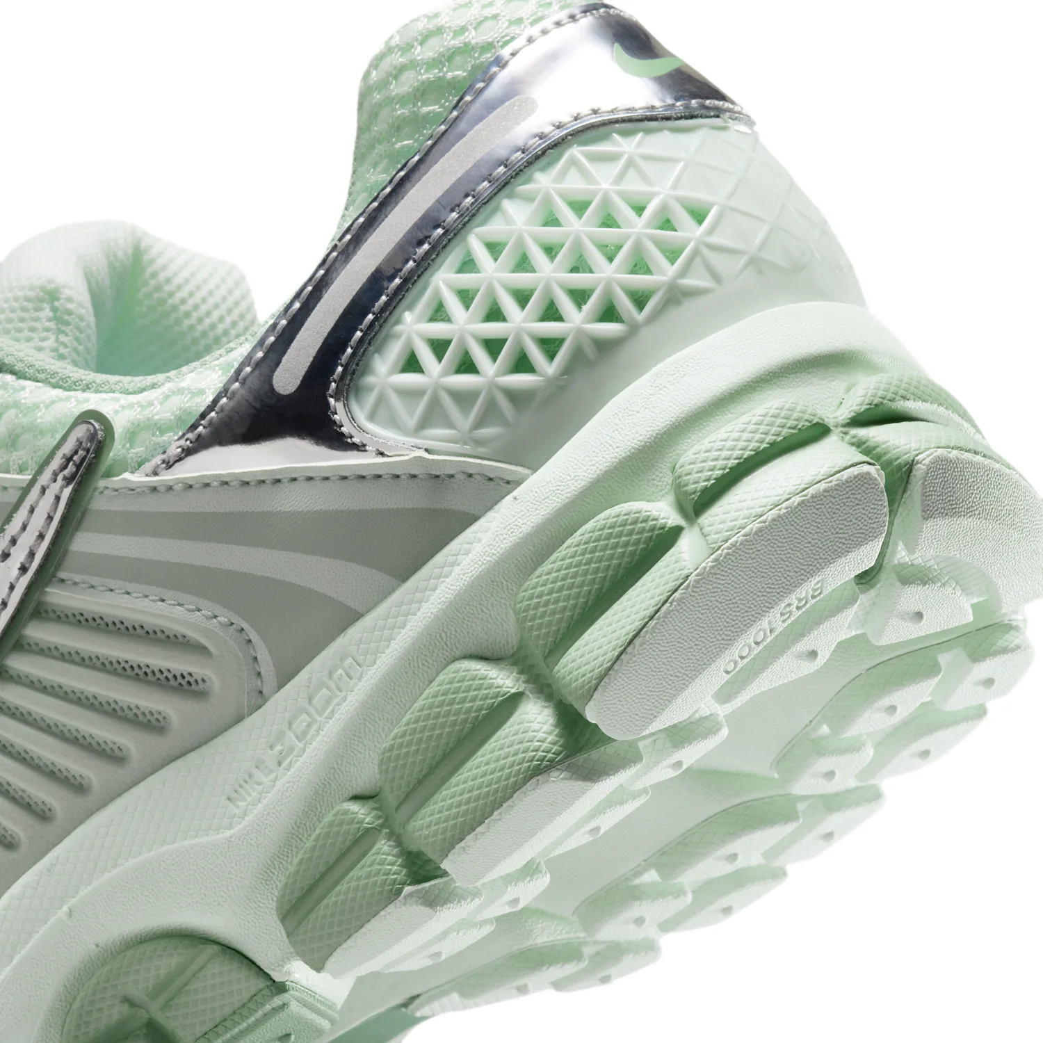 Nike Zoom Vomero 5 image 8
