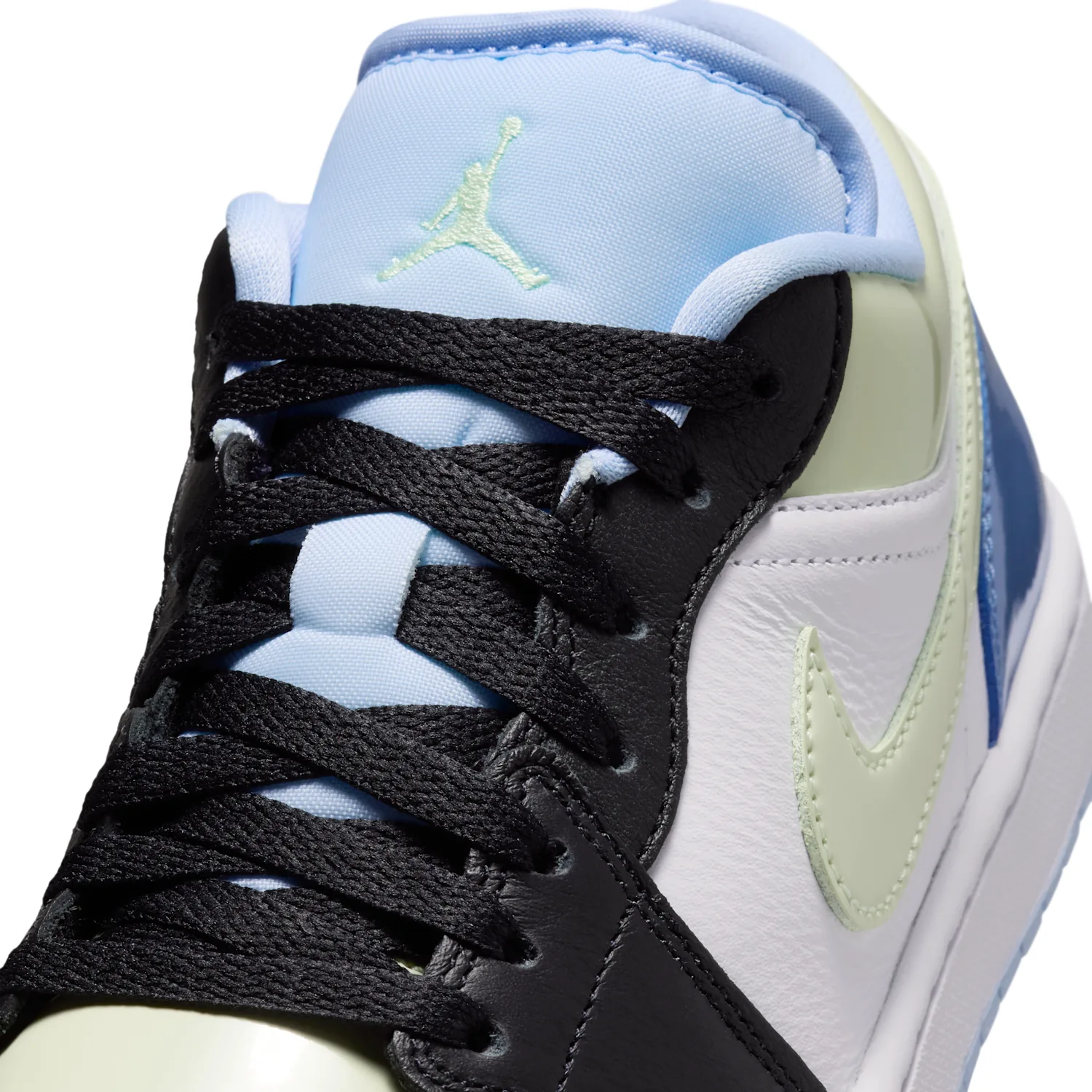 Air Jordan 1 Low SE image 7