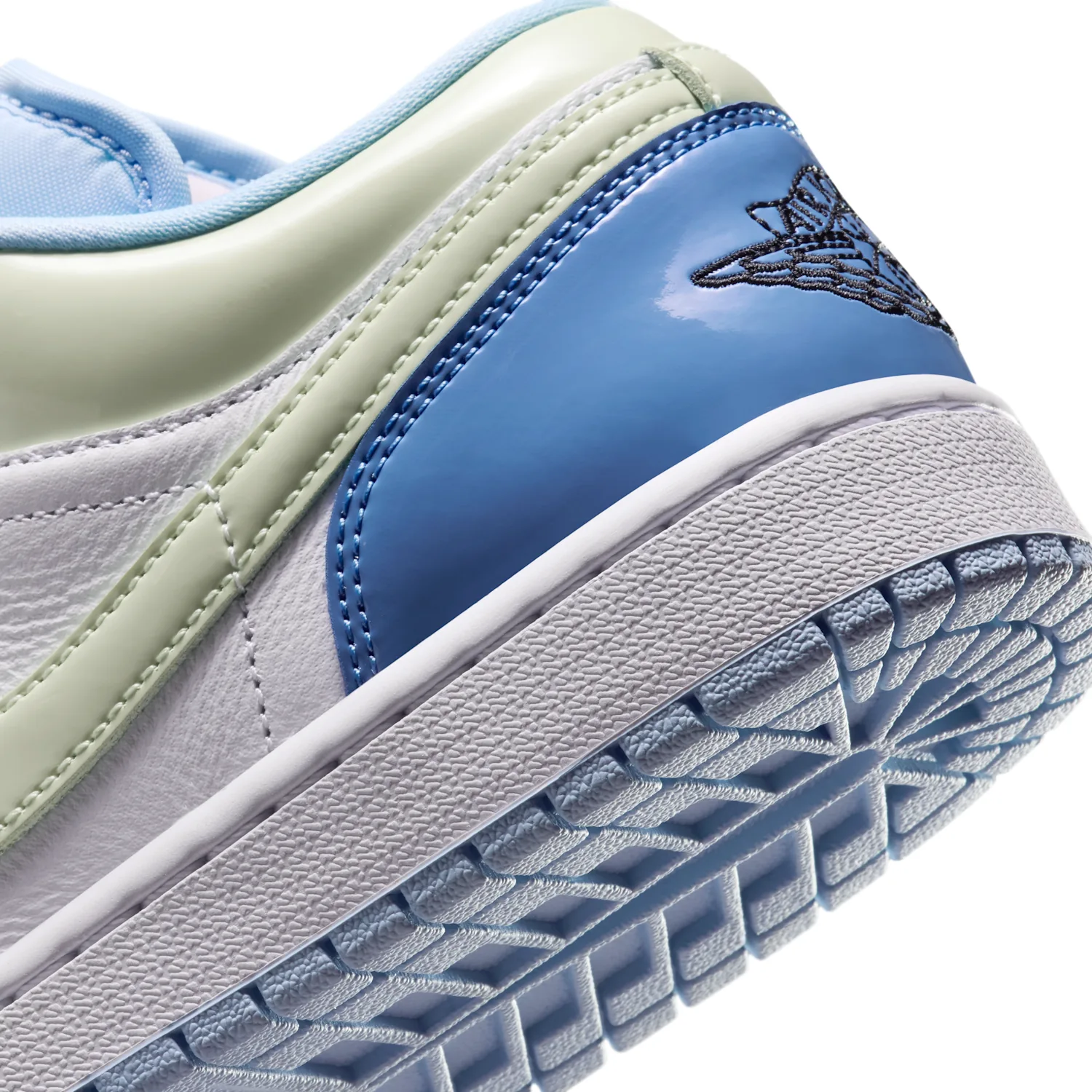 Air Jordan 1 Low SE image 8