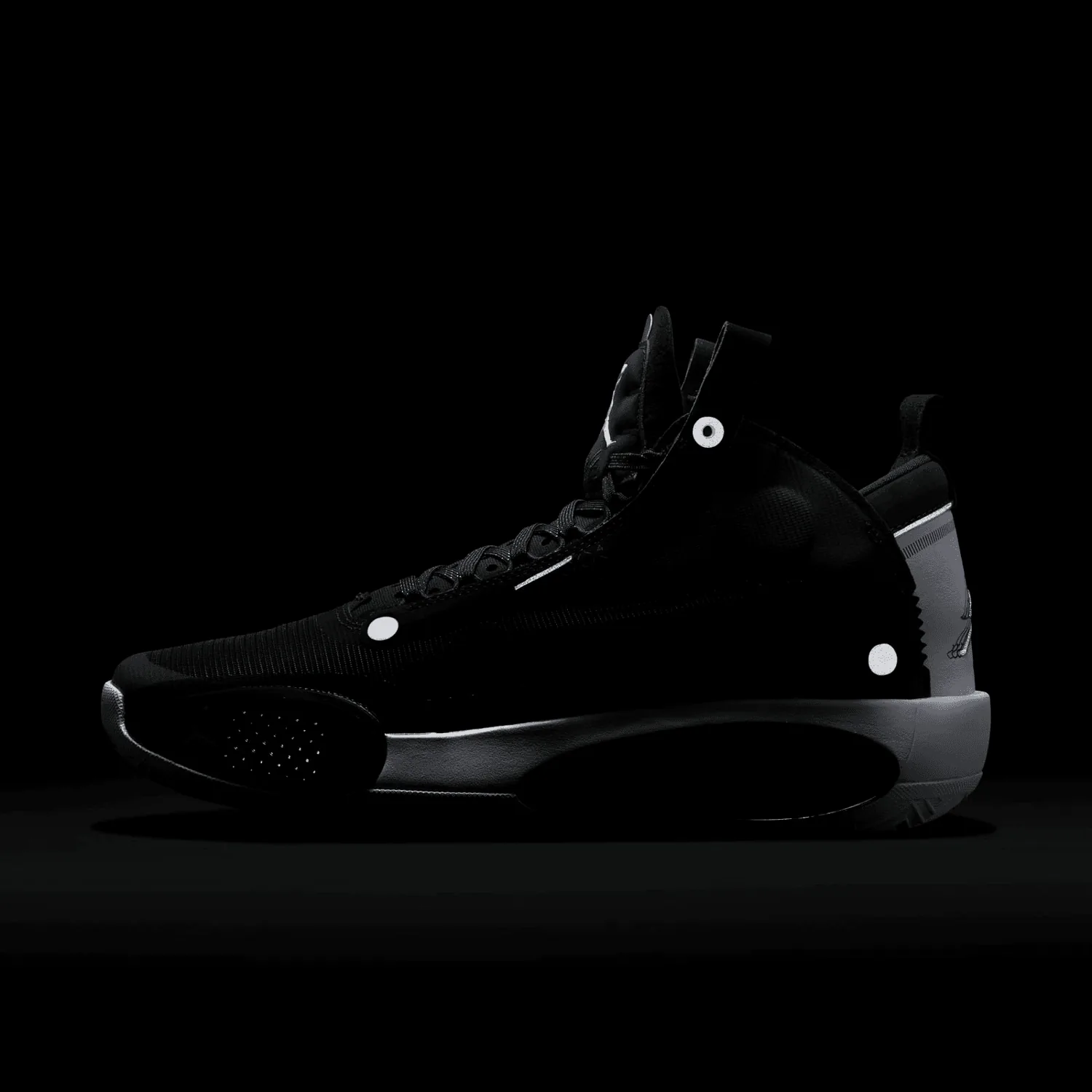 Air Jordan XXXIV Eclipse image 8