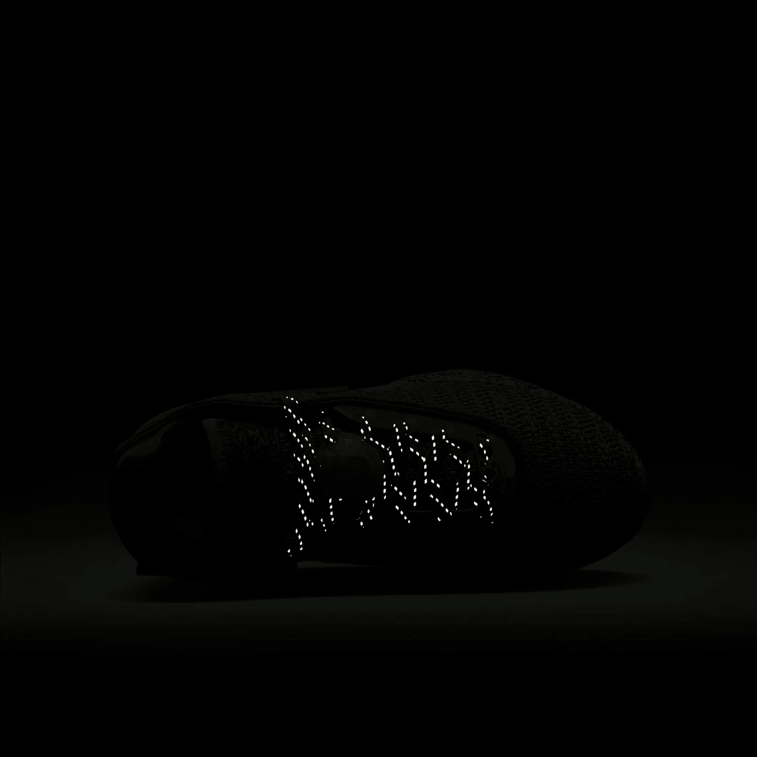 Nike LeBron 20 Stocking Stuffer (GS) image 11