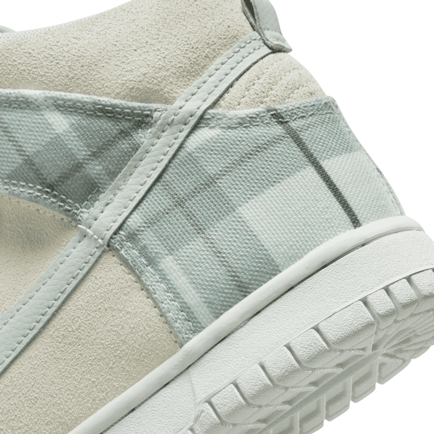 Nike Dunk High SE Tartan Plaid Summit White (GS) image 7