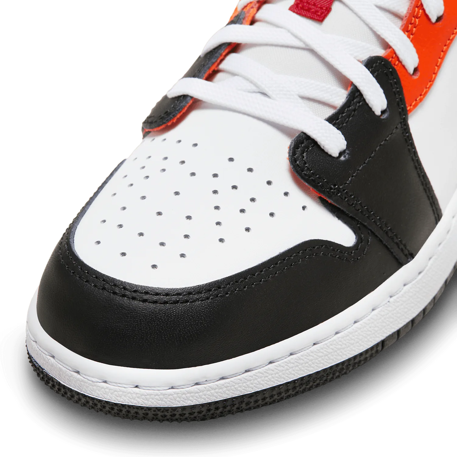 Air Jordan 1 Low SE Born To Fly (GS) image 6