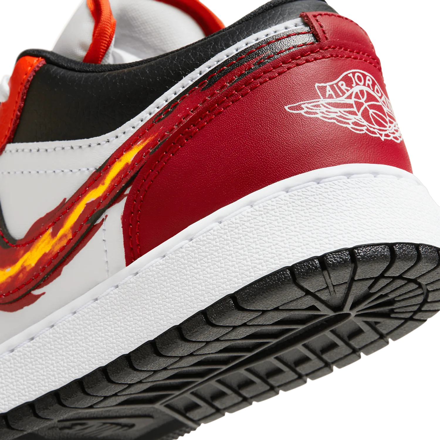 Air Jordan 1 Low SE Born To Fly (GS) image 7