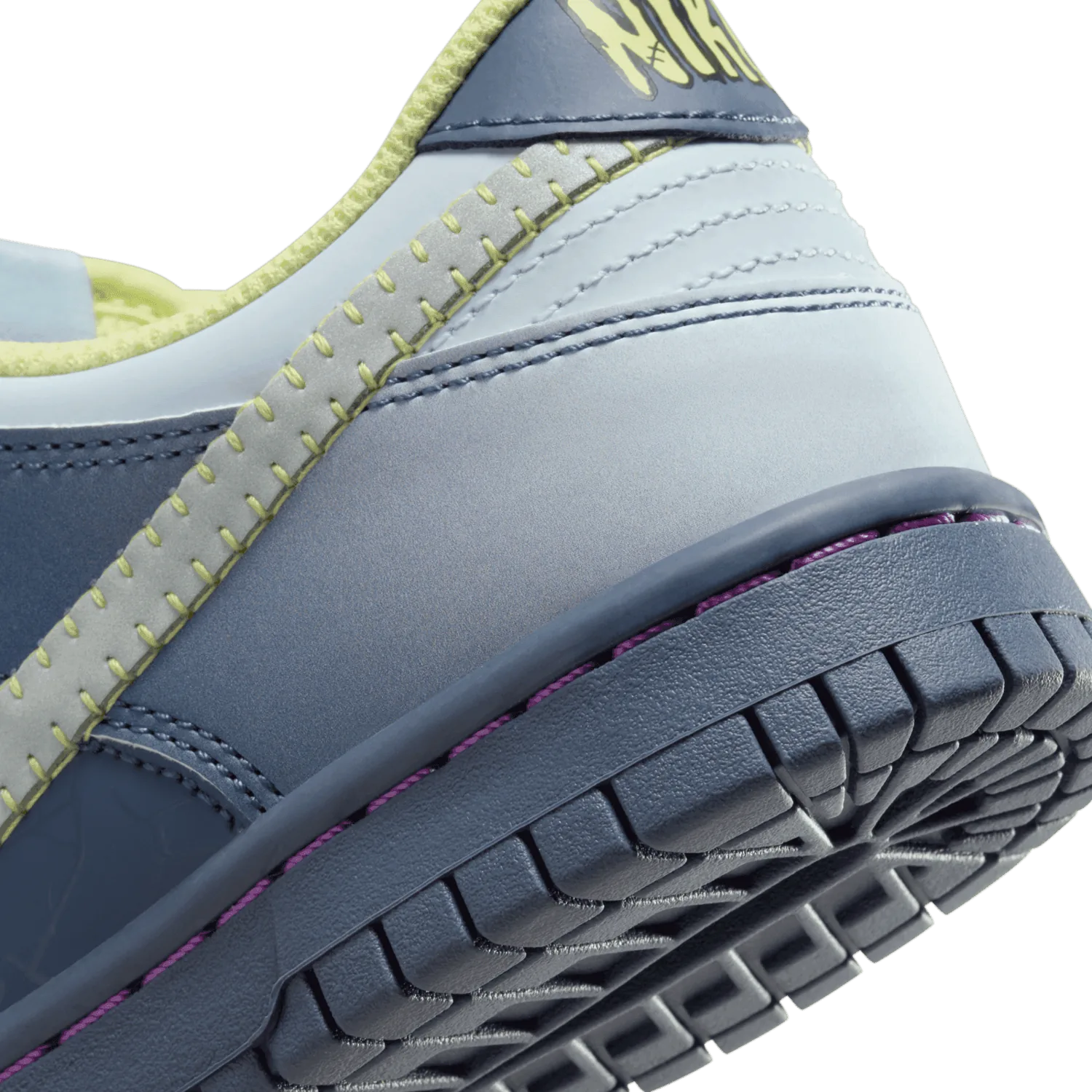 Nike Dunk Low Halloween (2023) (GS) image 8