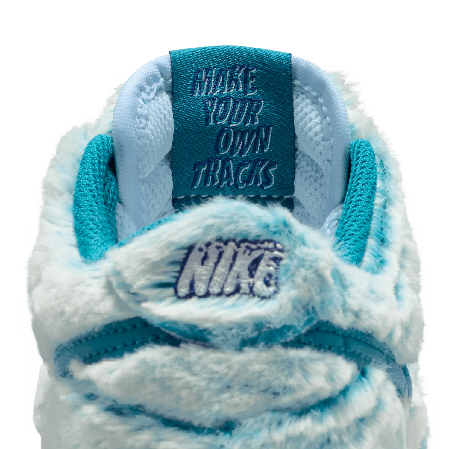Nike Dunk Low Abominable Snowman (GS) image 2