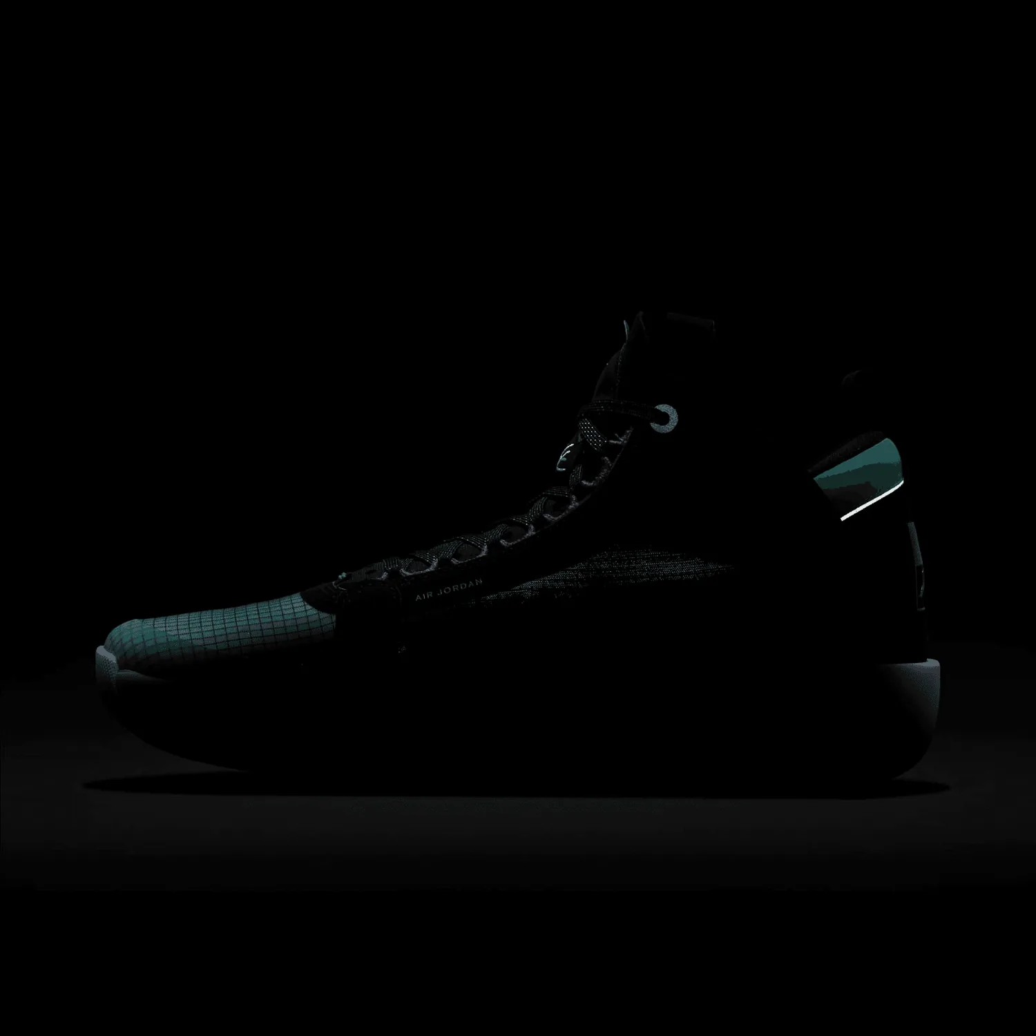 Air Jordan XXXIV Blue Void image 11
