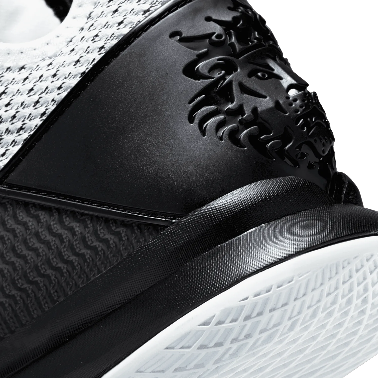 Nike LeBron Witness 4 EP White Black image 7