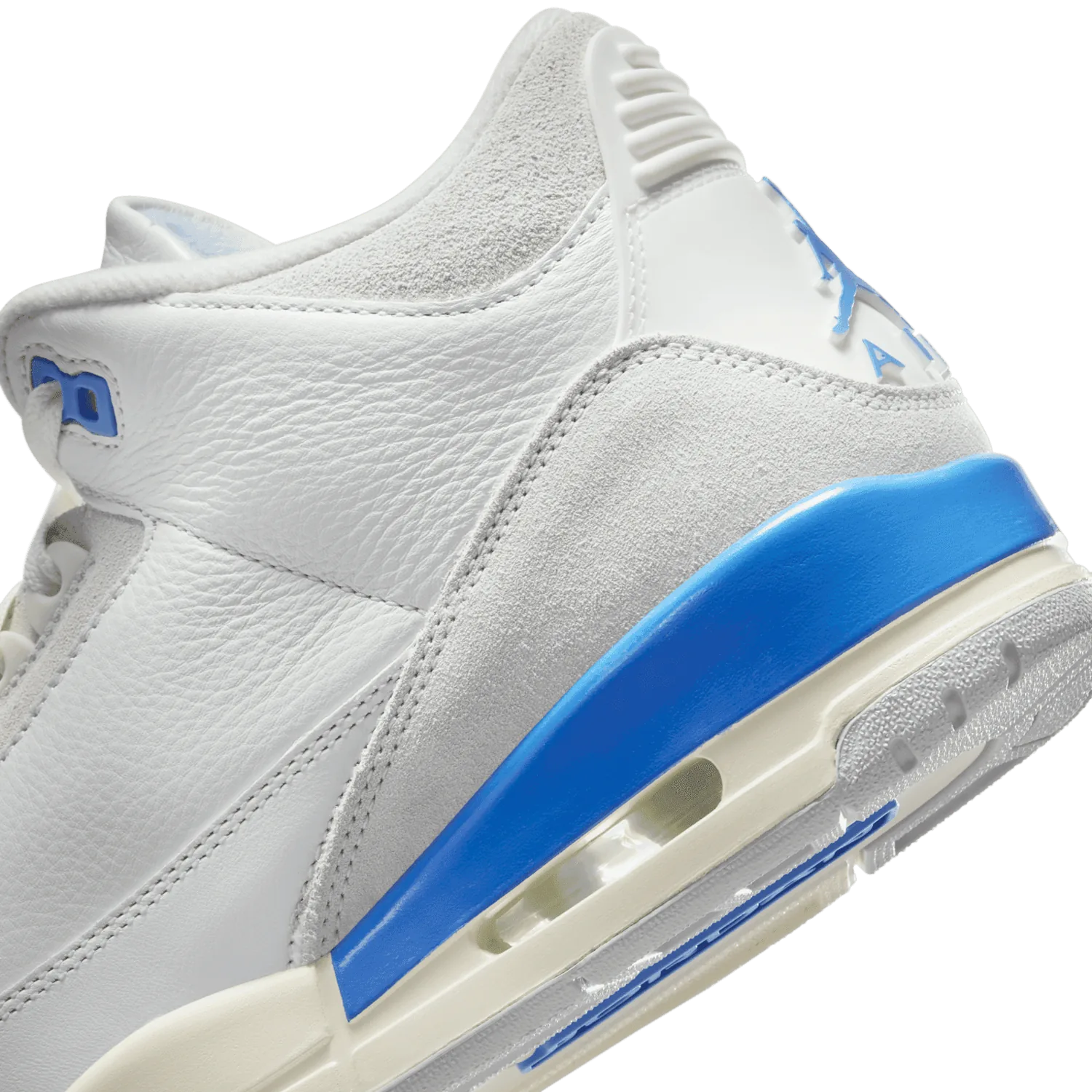 Air Jordan 3 Retro Lucky Shorts image 7