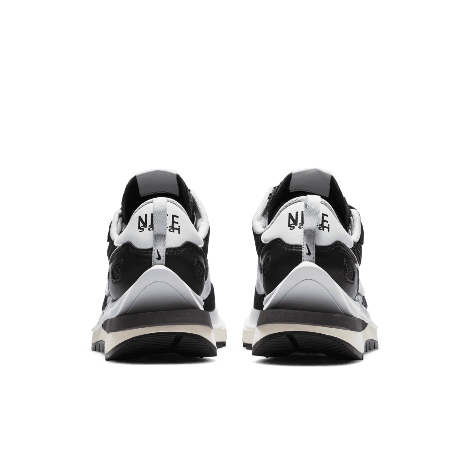 Nike Vaporwaffle sacai Black White image 5