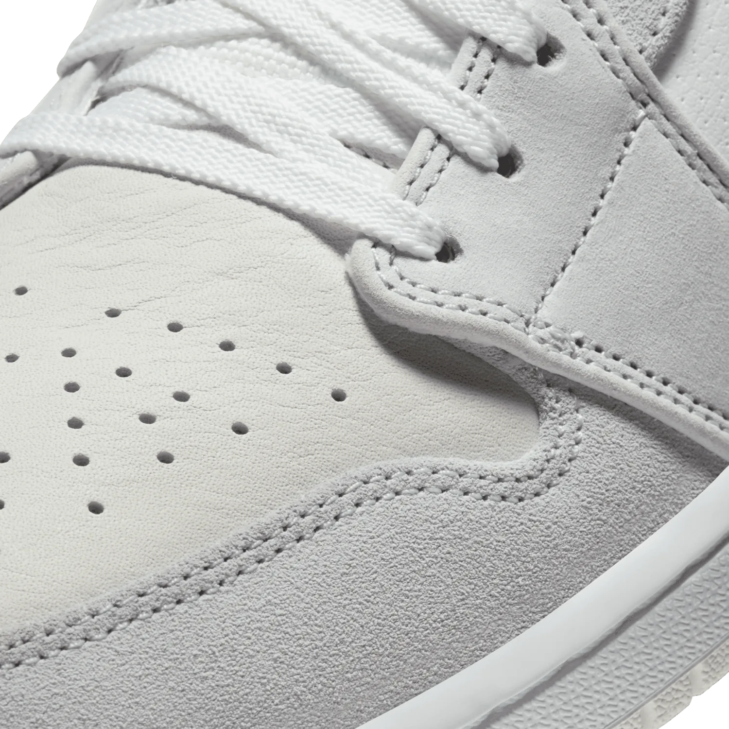 Air Jordan 1 Low Paris image 6